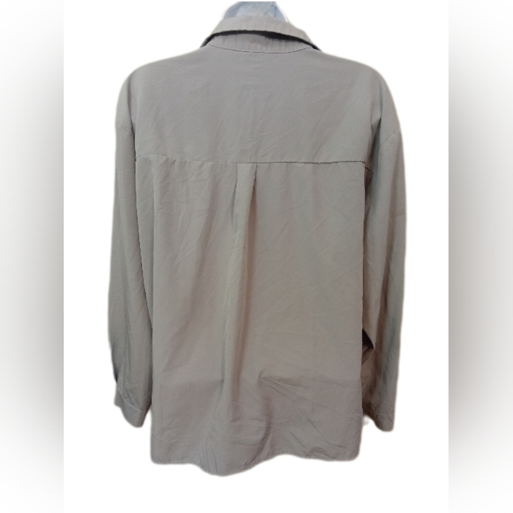 SHEIN Light Gray Collared Shirt - Picture 2 of 6
